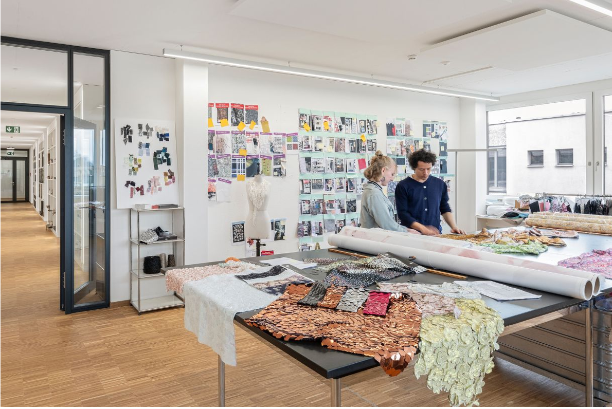 Jakob Schlaepfer atelier création